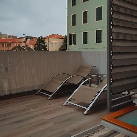 Gf 2 Appartement Varazze